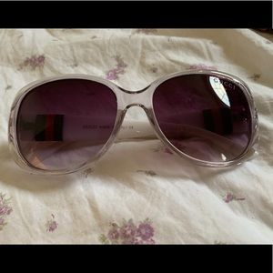 SOLD Gucci Clear & White Sunnies
